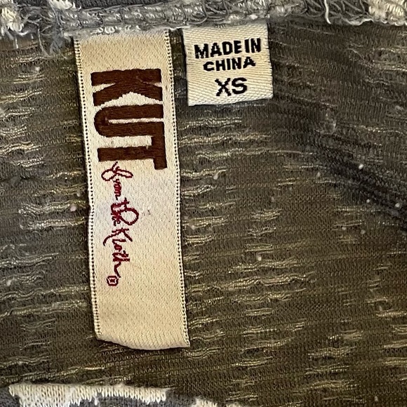 KUT From the Kloth Long Sleeve Textured Design XS - Picture 2 of 13